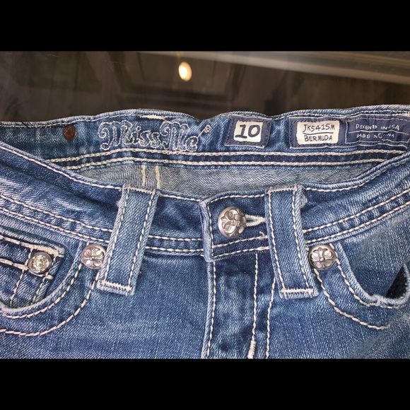 Kids Miss Me Bermuda Shorts - Picture 2 of 5